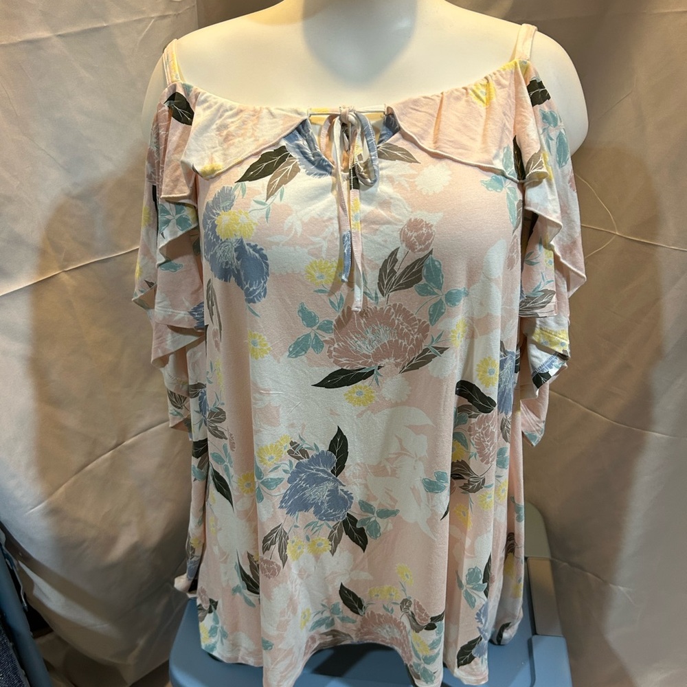 NWOT Torrid Pastel Floral Off-Shoulder Blouse
